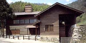 たたら角炉伝承館